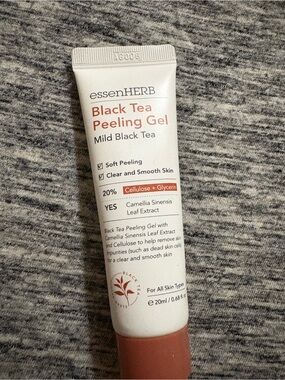 Essenherb Black Tea Peeling Gel -